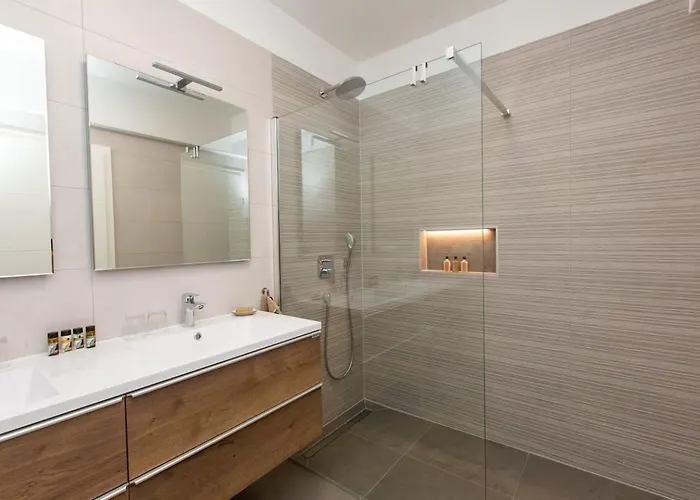 Crimson Holidays Apartman Trogir