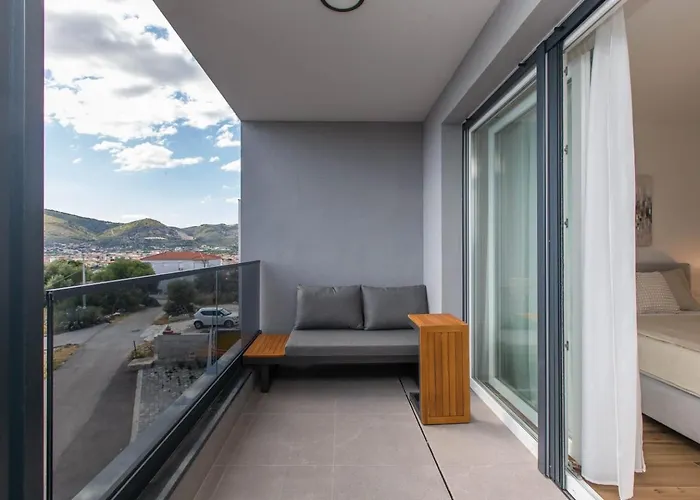 Crimson Holidays * Трогир